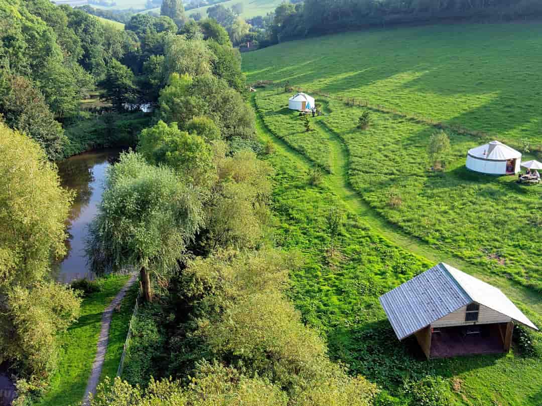 Rocombe Valley Retreat: Overview of the site (photo added by manager on 14/04/2015)