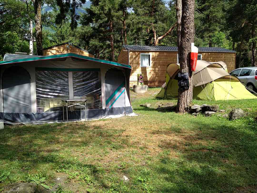 Trouvez Des Sites De Camping Abordables Pour Tentes Annecy Haute Savoie Pitchup