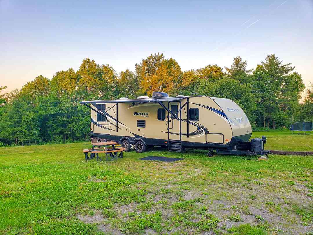 Wood Mountain Road Campground: Posted up (photo added by manager on 27/09/2022)