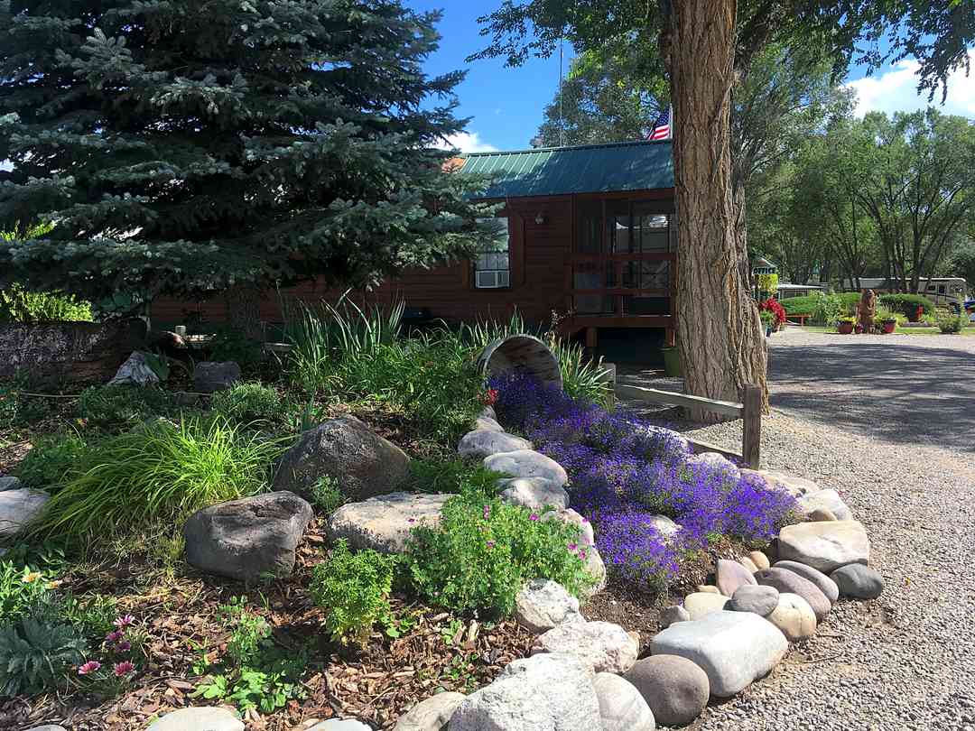 Cedar Creek Rv Park Montrose Pitchup
