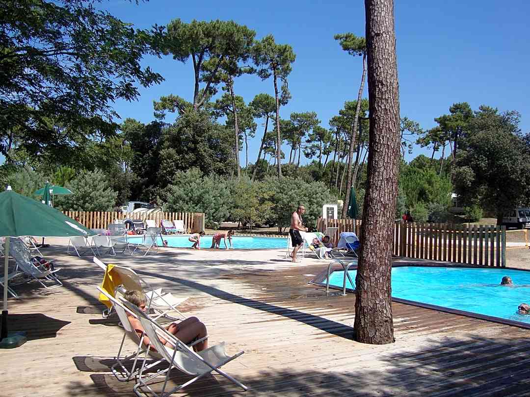 Camping Oleron Les Pins Saint Trojan Les Bains Pitchup