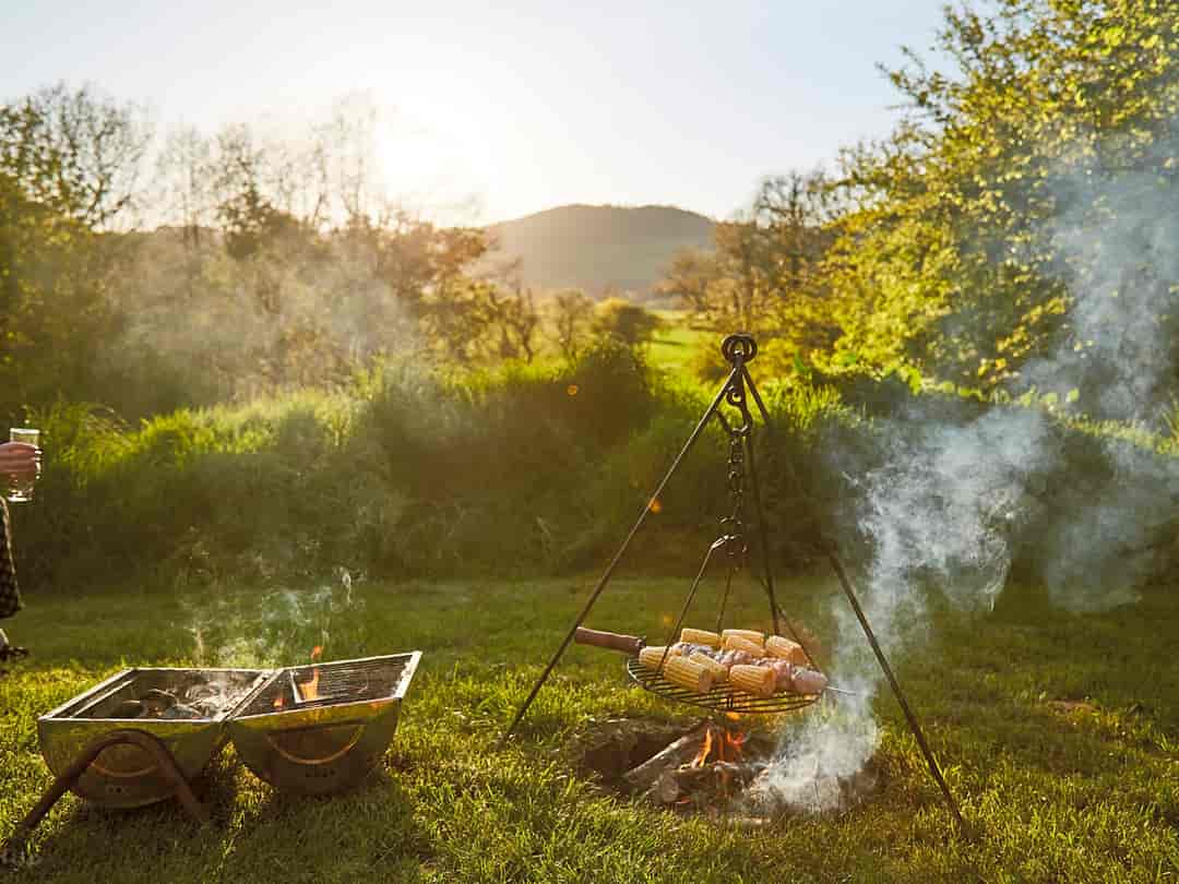 Tipis at Ponty: Cooking on an open fire