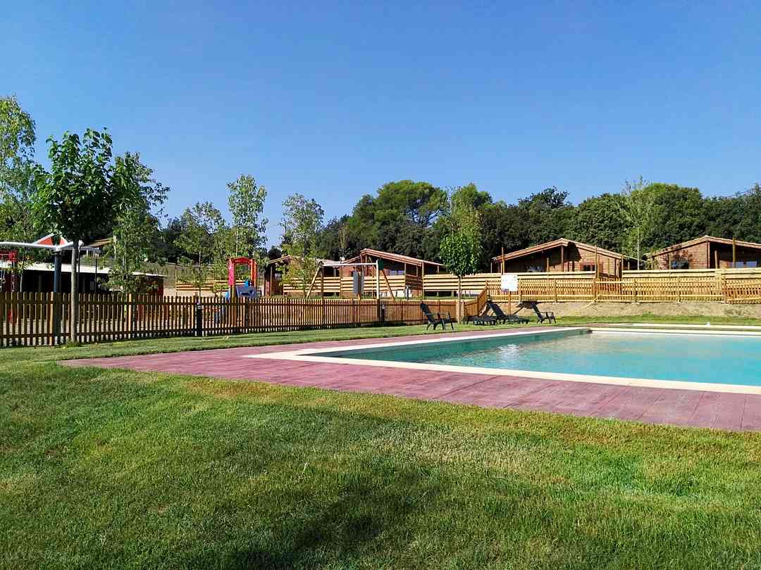 Càmping Rural Montori: Swimming pool