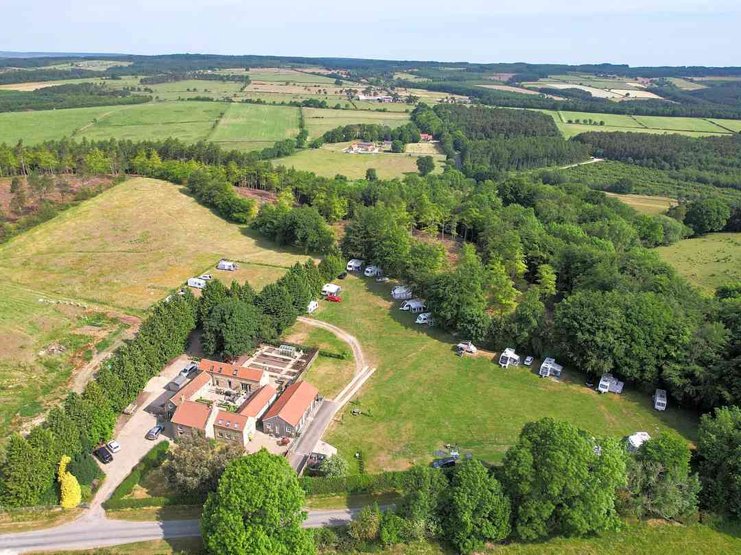 Bank Top Camping (fotot lades till av föreståndaren 2024-06-28) Bank Top Camping (fotot lades till av föreståndaren 2024-06-28)