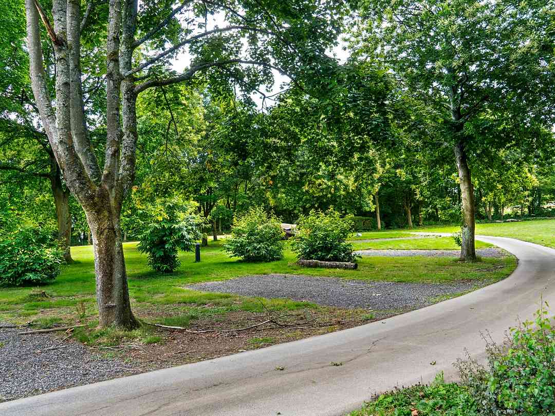 Find The Best Touring Caravan Sites In Rochester Kent Pitchup