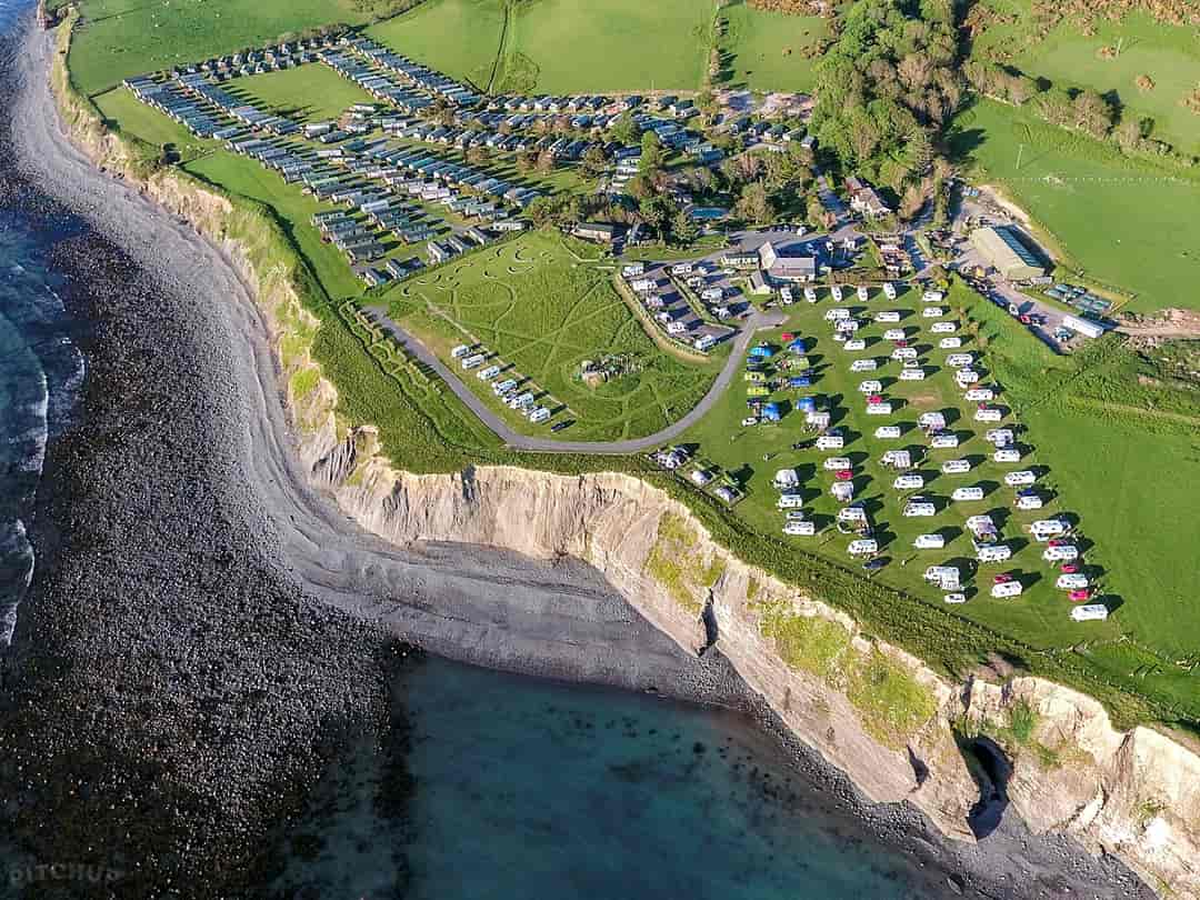 Morfa Bychan Holiday Park: Aerial view of the site (photo added by manager on 08/01/2022)