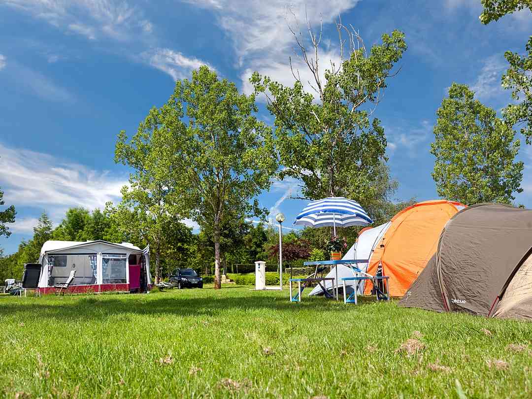 Find Cheap Tent Camping Sites In Midi Pyrenees France Pitchup
