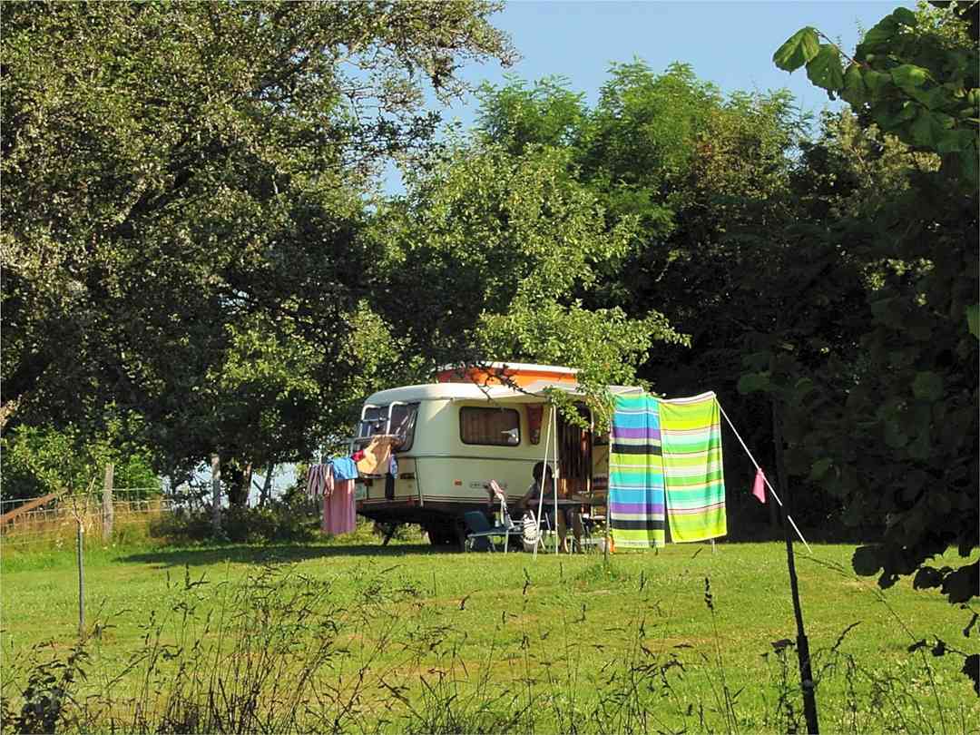 Long camp. Кемпинг во Франции семья. Camping la Genese. Camping la Rubine.