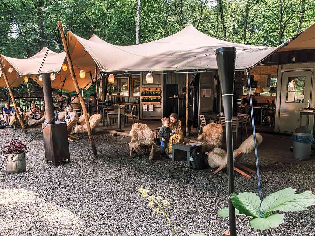 Buitenplaats Beekhuizen: Restaurant WOODZ