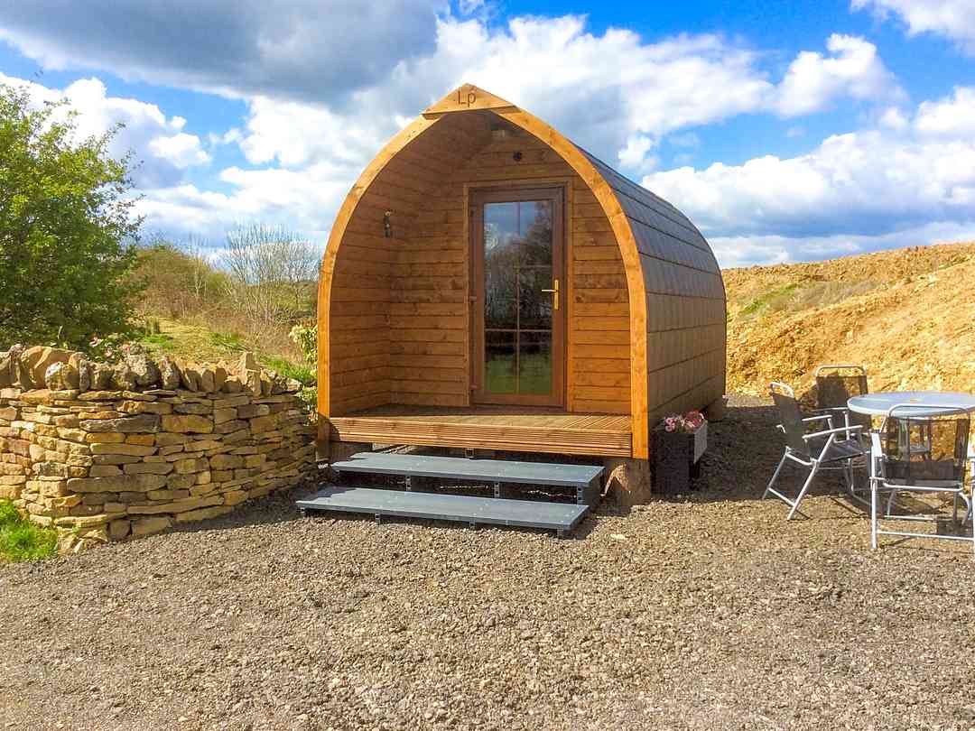 Crosshands Log Pods: Outside space (photo added by manager on 10/08/2023)