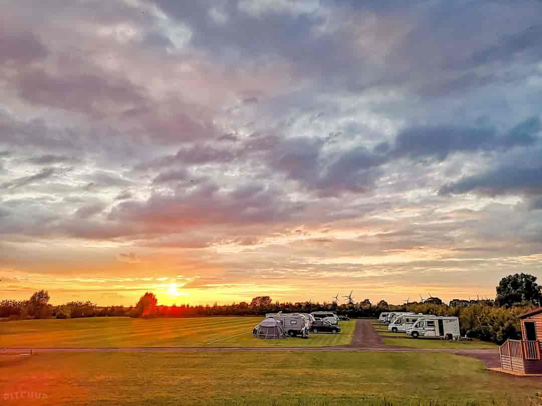 Riverside Lake and Leisure: Sunset on site