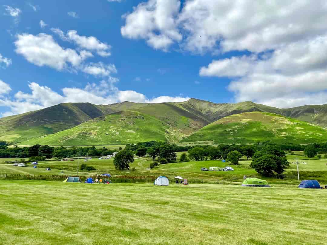 Low Hollows: Blencathra views (photo added by manager on 01/08/2022)