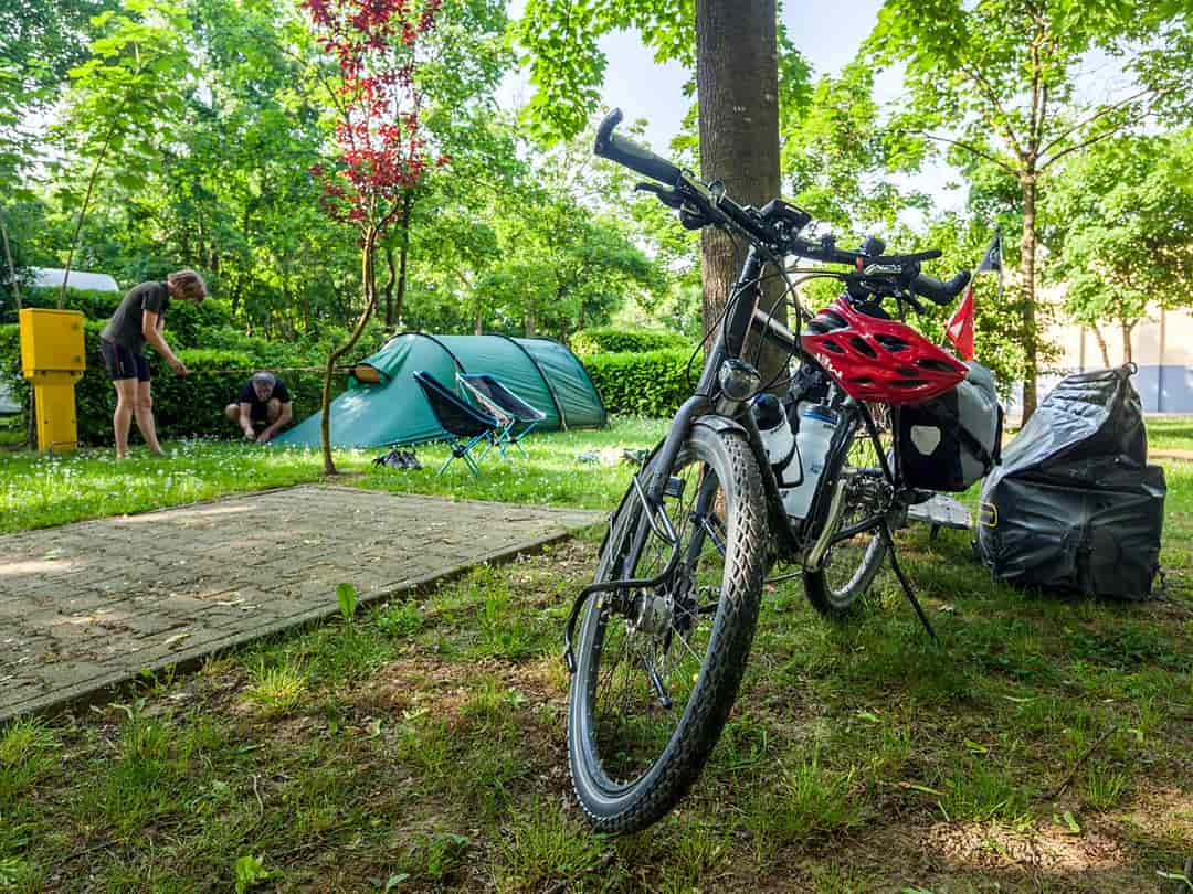 Camping Vicenza: Car-free tent pitches for backpackers and cyclists