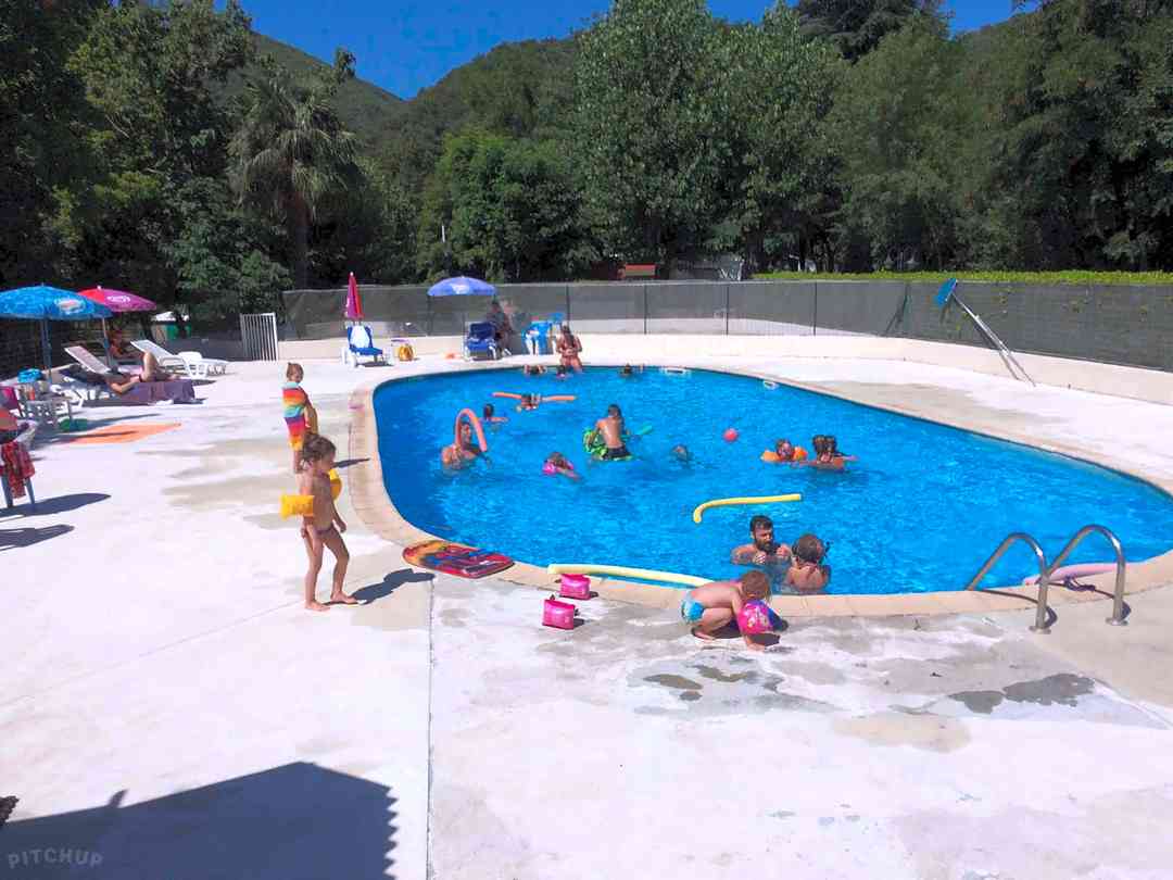 Camping Les Gorges De L Herault Sumene Pitchup
