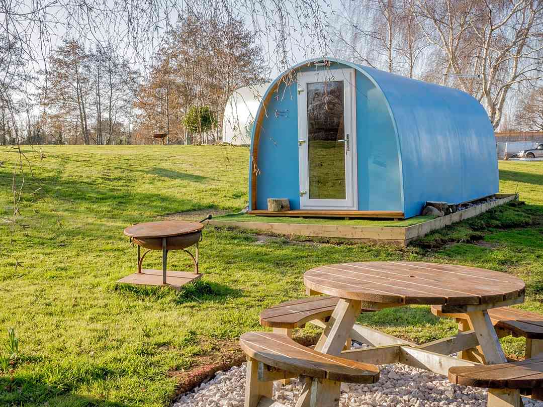 Burton Springs: Bayleys Rest pod