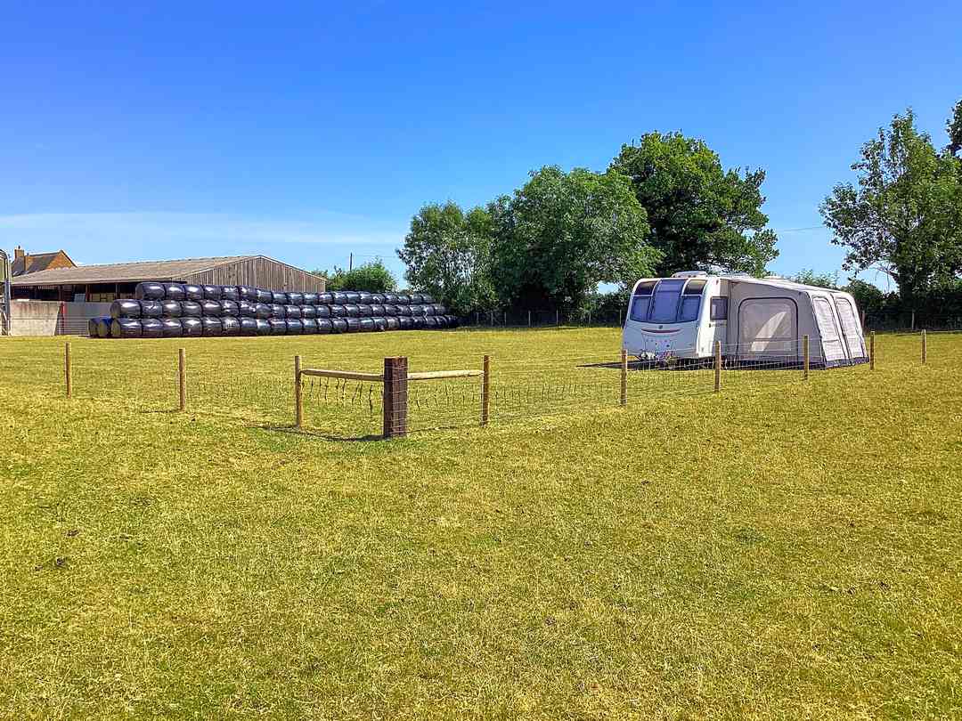 Quiet rural spot with plenty of space (photo added by manager on 13/08/2025) Plummers Ridge Farm Certificated Location: Quiet rural spot with plenty of space (photo added by manager on 13/08/2025)