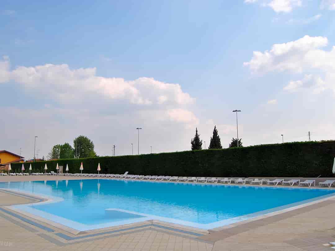Camping Tiglio: Swimming pool