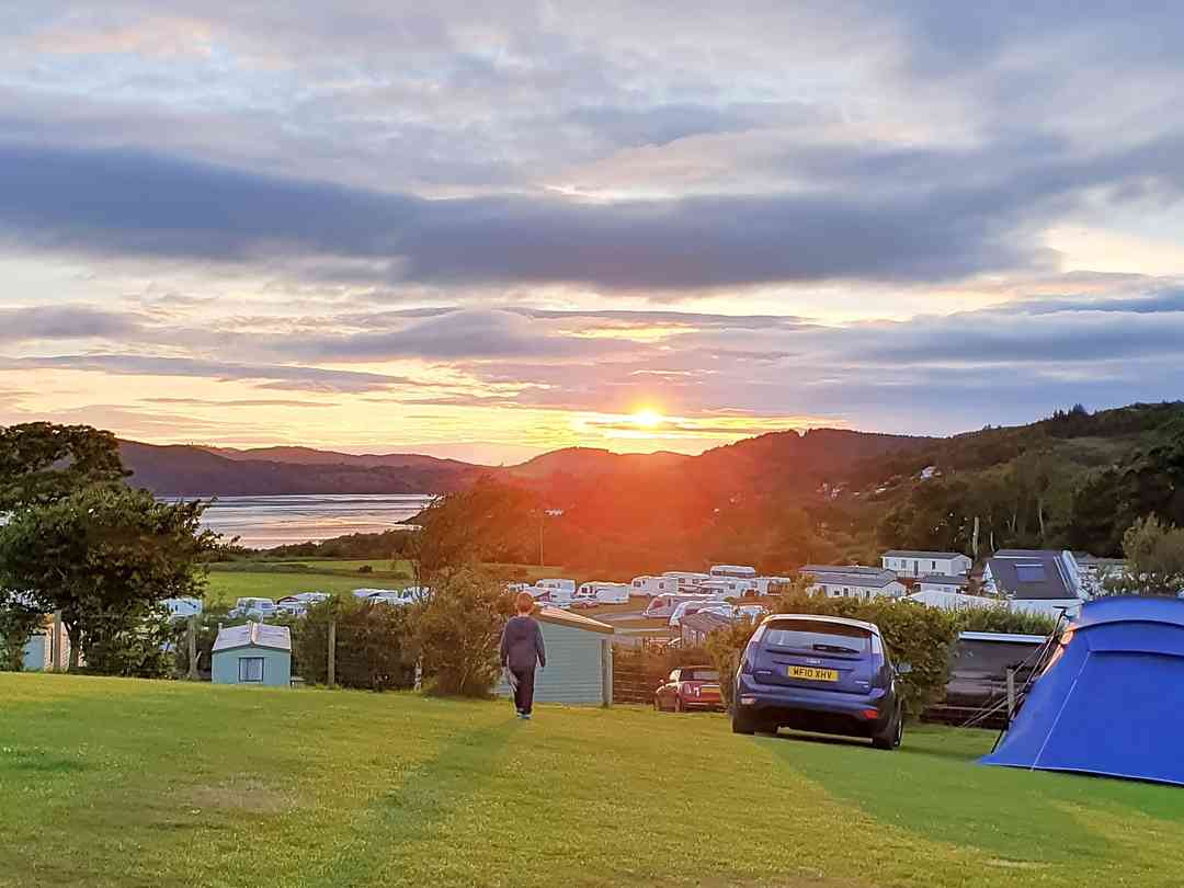Castle Point Caravan Site: Beautiful sunset (photo added by manager on 15/08/2022)
