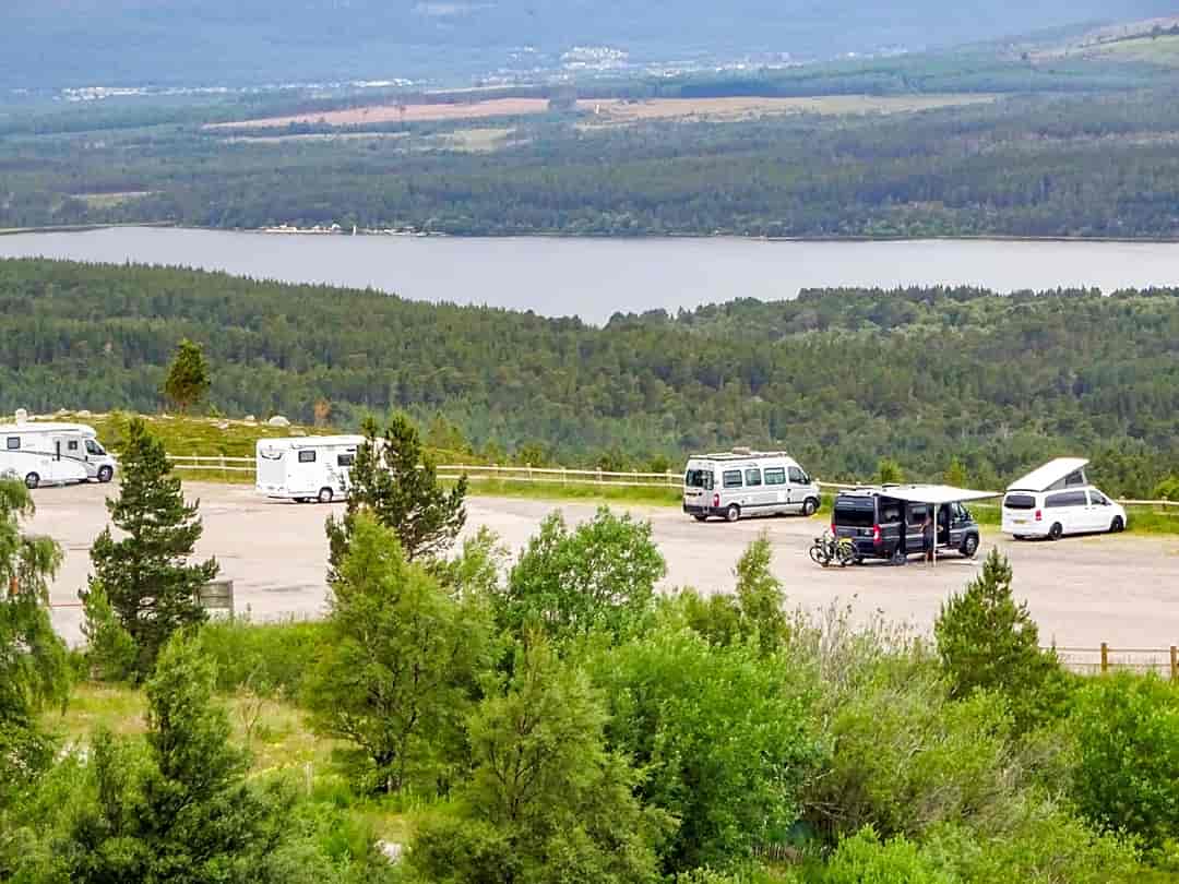 Cairngorm Motorhome Site: Pitches