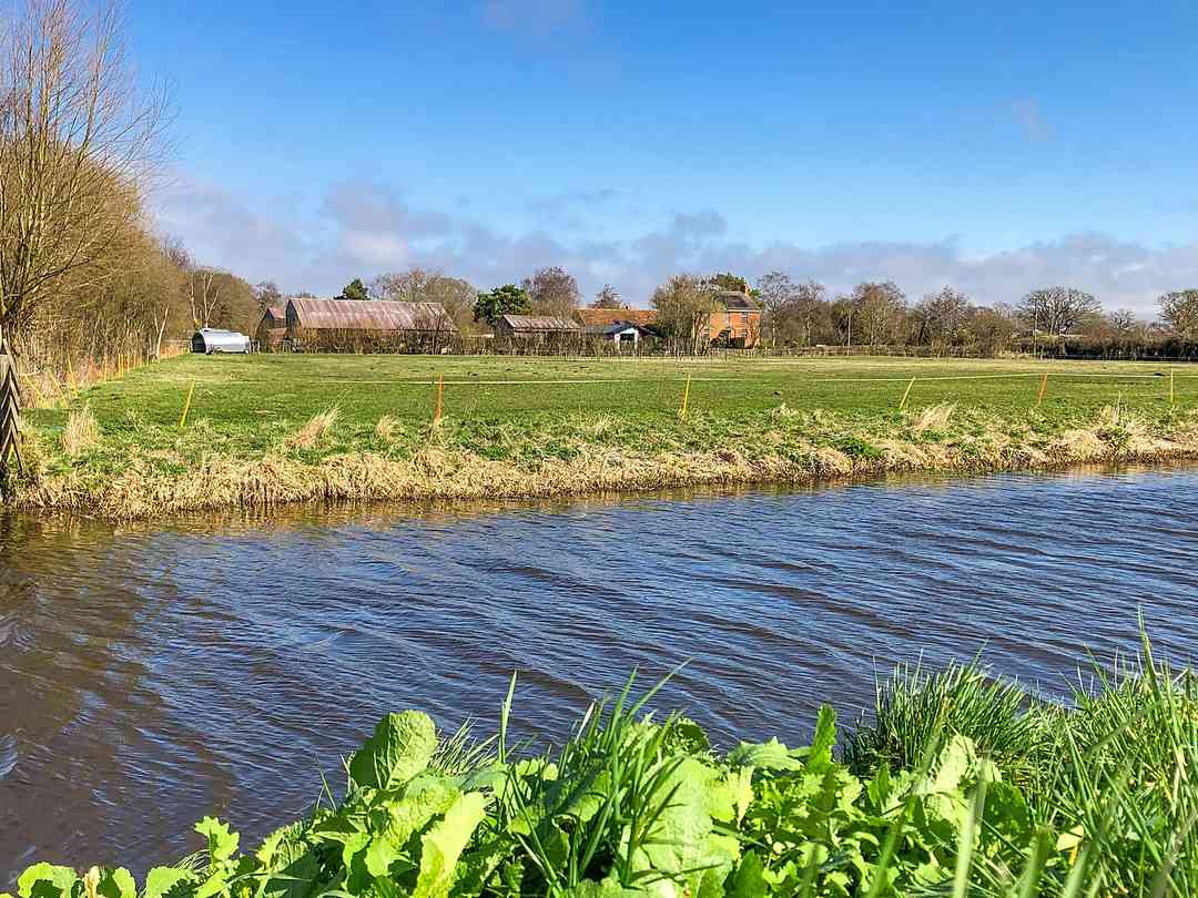 Station Farm (foto toegevoegd door manager op 12-10-2022)