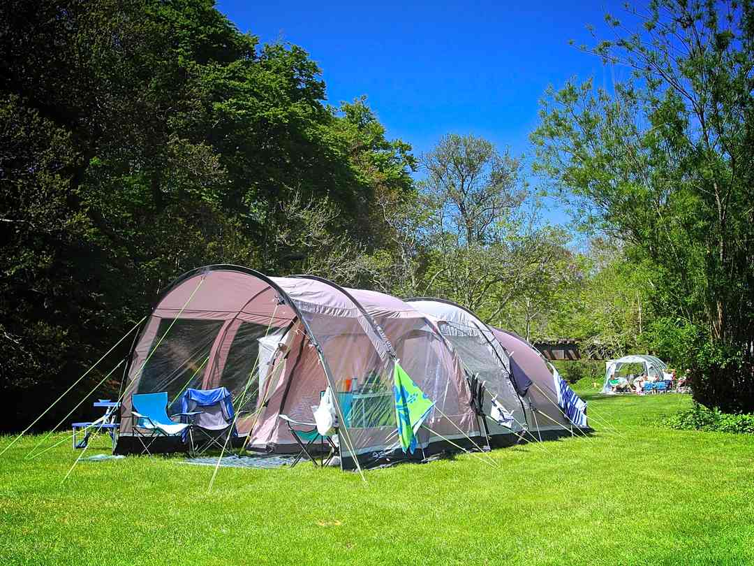 Riverside camping top