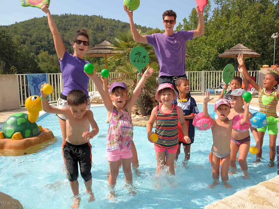 Camping Les Pinèdes: The kids' club runs in the summer months