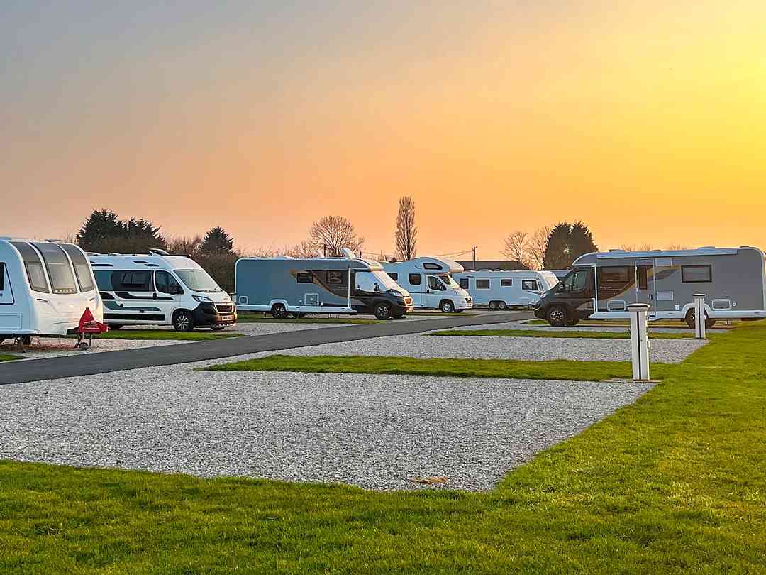 Donkey Creek Farm Caravan Park (фото добавлено менеджером 04.08.2022)