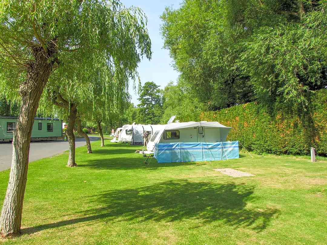 Lincomb Lock Caravan Park: Touring caravan pitch (photo added by manager on 06/09/2022)