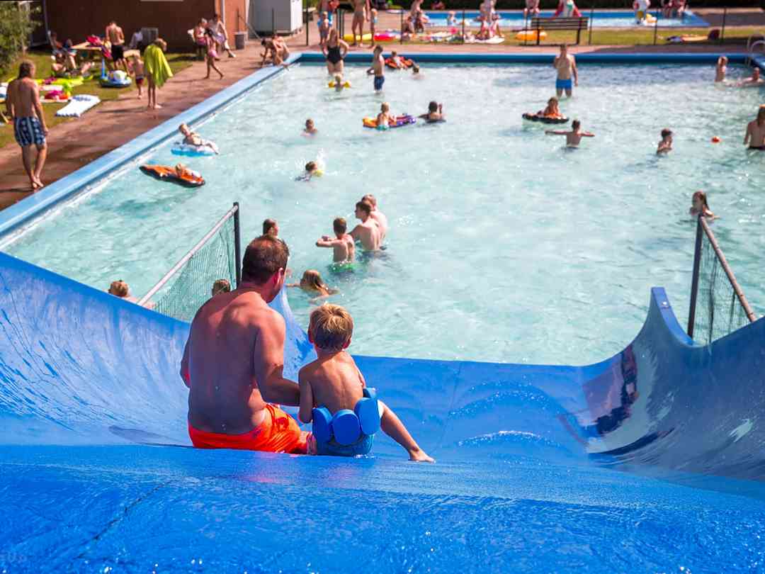 Vakantiepark De Luttenberg Luttenberg Pitchup Naast de mogelijkheden voor kamperen bieden wij u ook aantrekkelijke en leuke huuraccomodaties. pitchup com