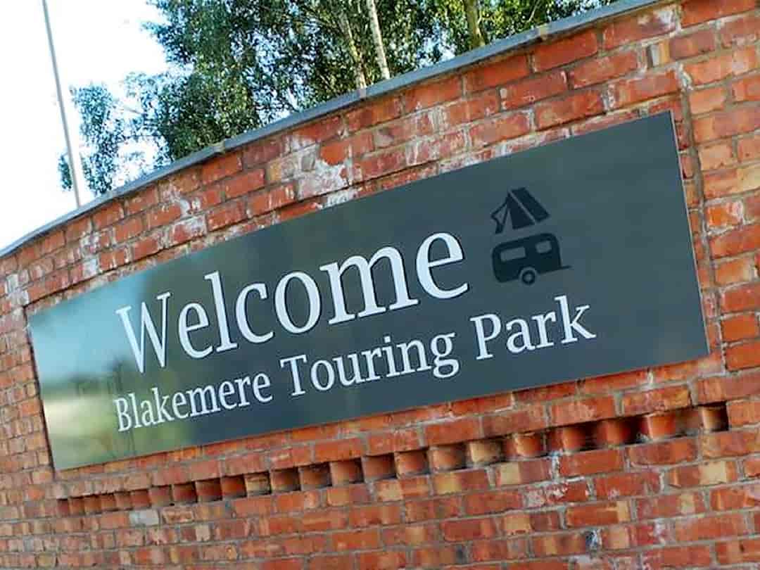 Blakemere Touring Caravan Park: A warm welcome from Blakemere Touring Park