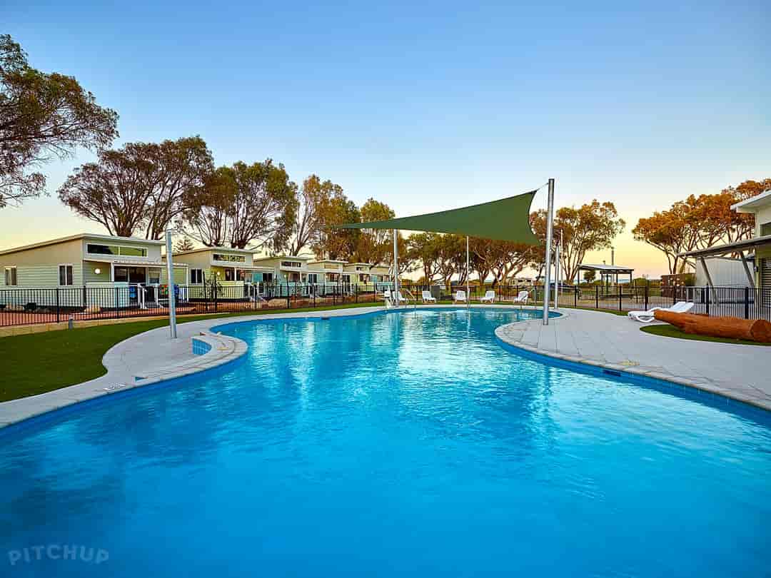 RAC Cervantes Holiday Park: Pool