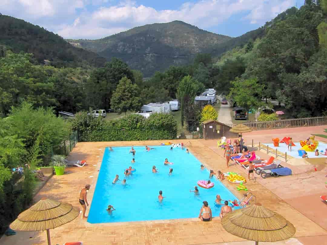 Camping Mas de Champel: Swimming pool