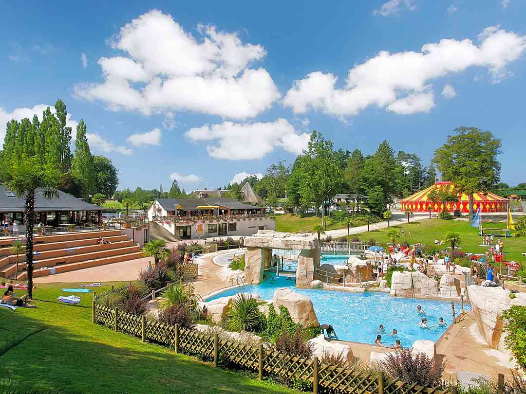 Safari Tent Holidays At Domaine Des Ormes Dol De Bretagne Pitchup