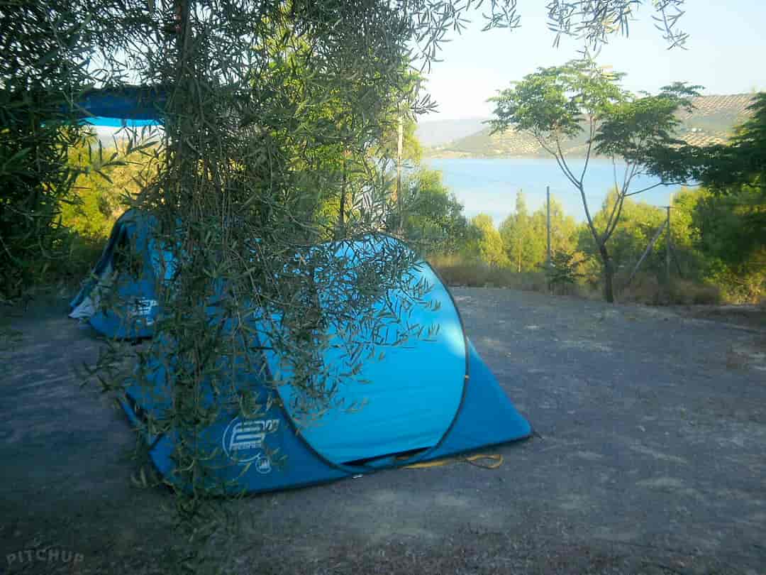 Camping La Isla Rute Precios Actualizados De 2020 Pitchup