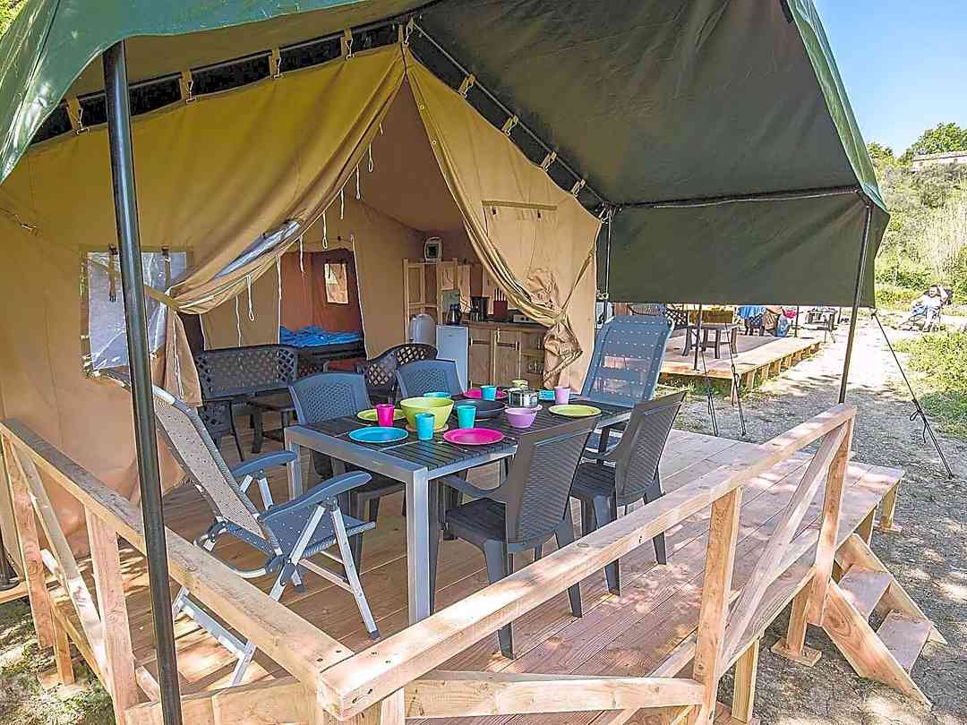 Jurten, Tipis, Wigwams und Rundzelte Pitchup® Jurten, Tipis, Wigwams und Rundzelte Pitchup®