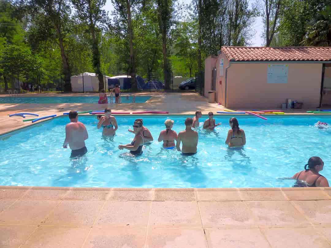Camping La Bastide: Swimming pool