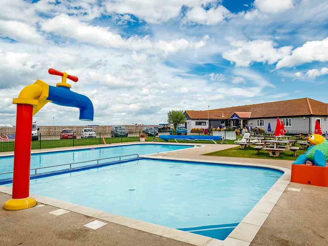 Seaview Holiday Park: Pool