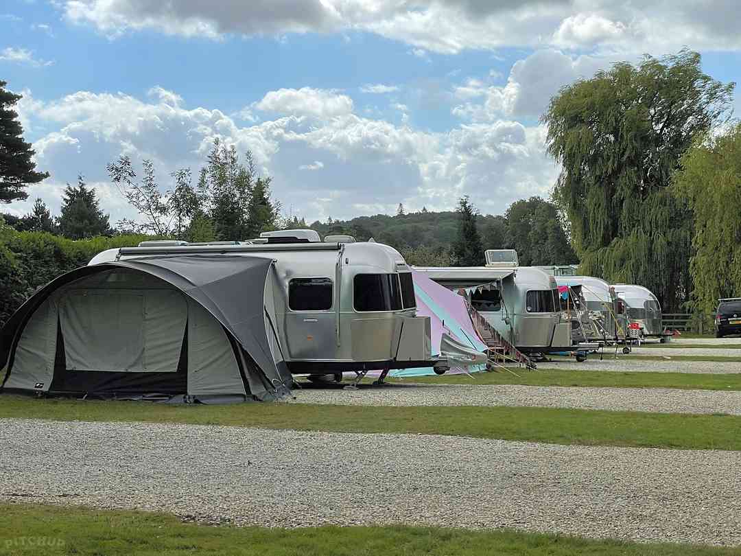 Castle Howard Lakeside Holiday Park: A recent Airstream Rally had a great weekend with us (photo added by manager on 28/09/2021)