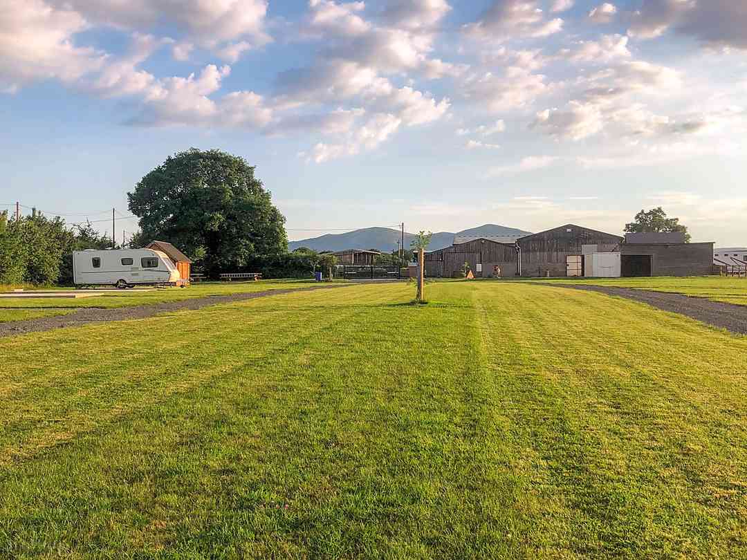 Court Farm Leisure Park: Site field