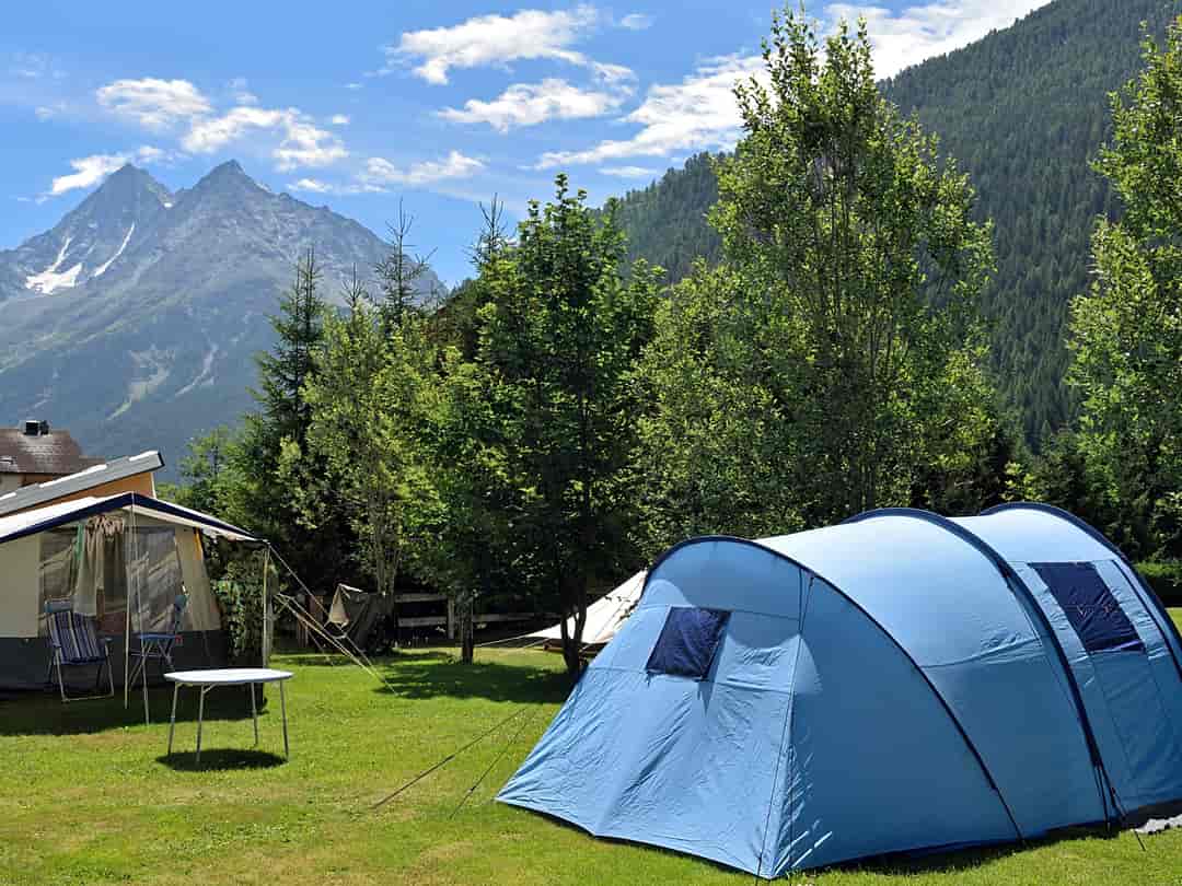 Tent Campsites in Switzerland 2023 from £18/nt | Pitchup.com