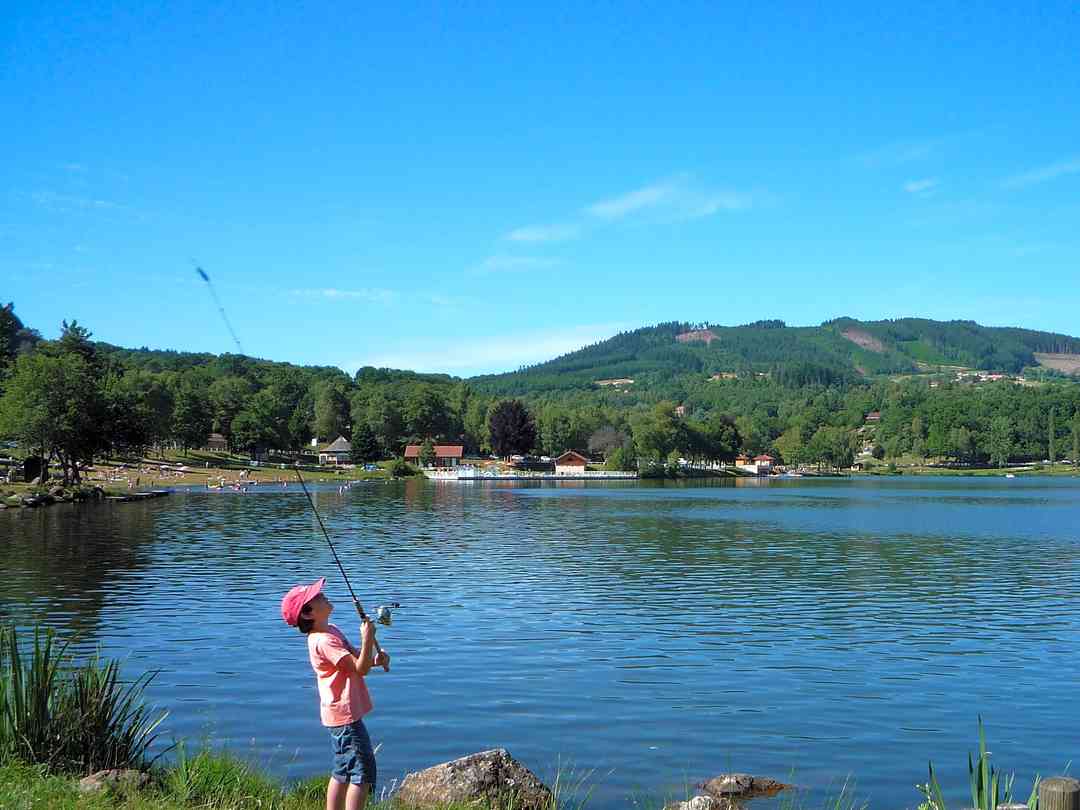 Camping Paradis Les Chanterelles: Let's go fishing