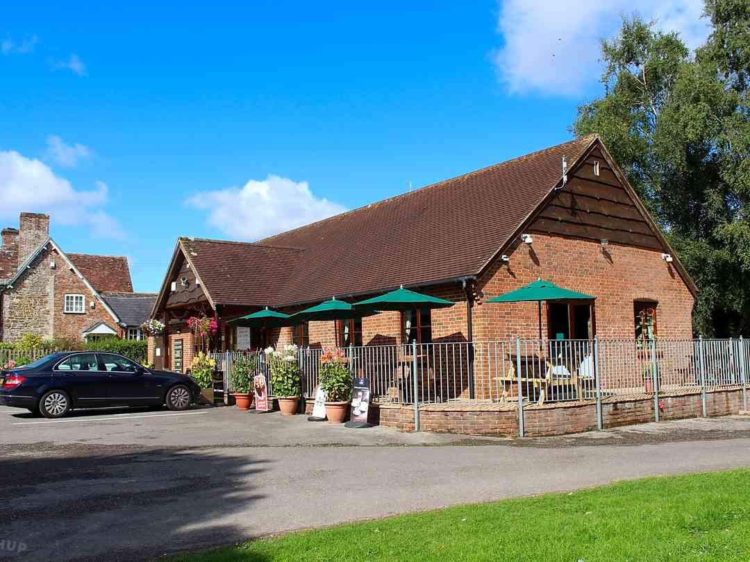 Wilksworth Caravan Park: Wilksworth Caravan Park Reception and Country Store