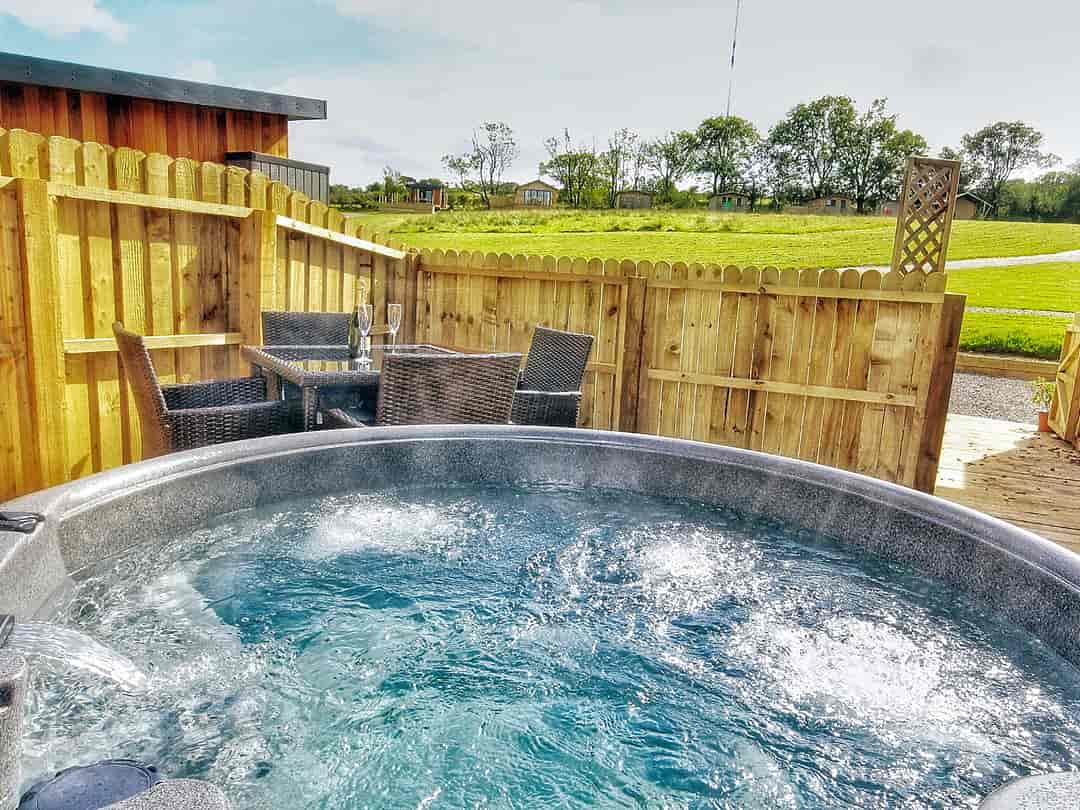 Wallace Lane Farm: Hot tub