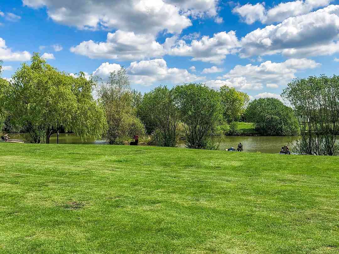Elton Barn Fishery and Retreat