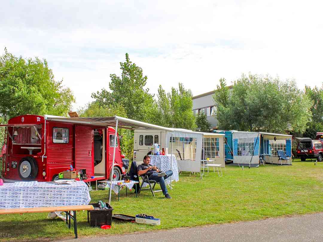 Strandpark Vlugtenburg: Pitches on site