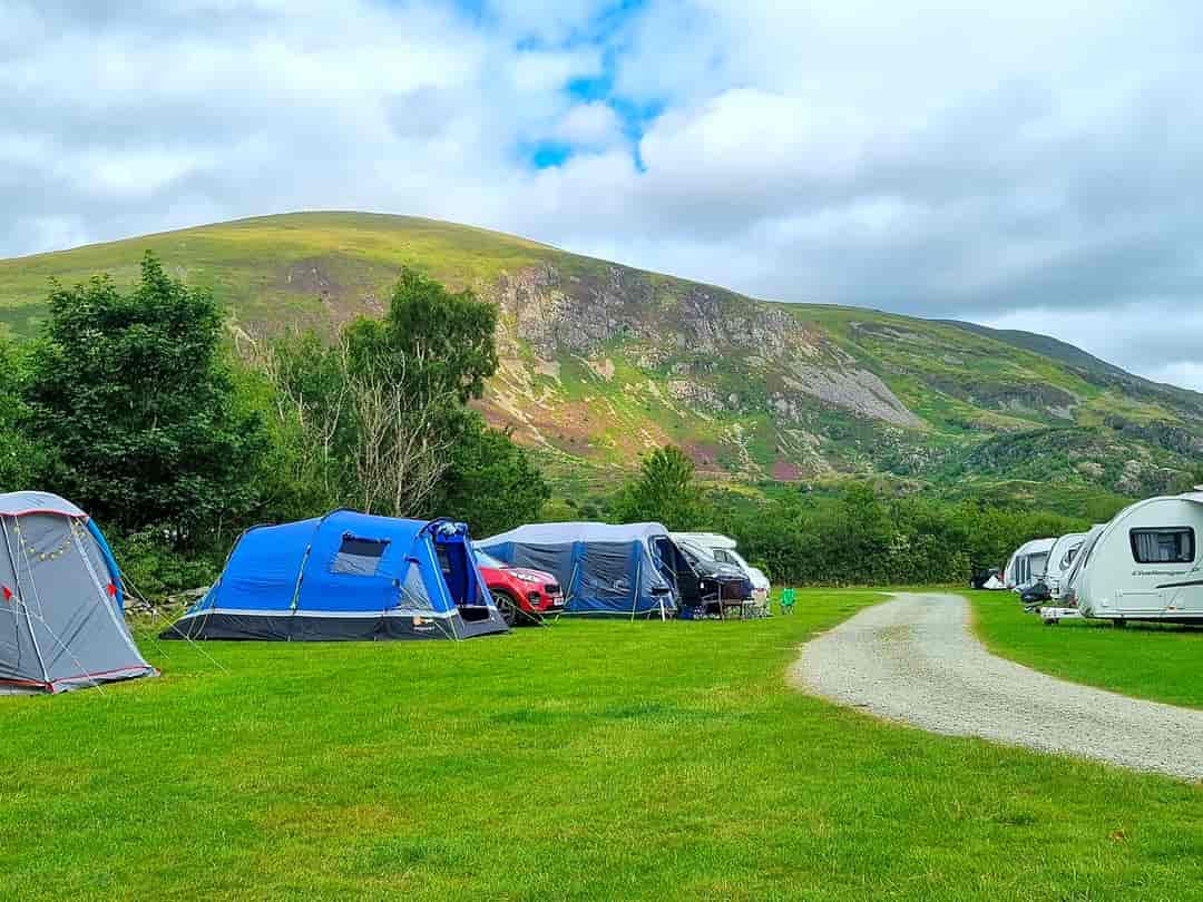 Bryn Gloch Caravan and Camping Park: Views of the site