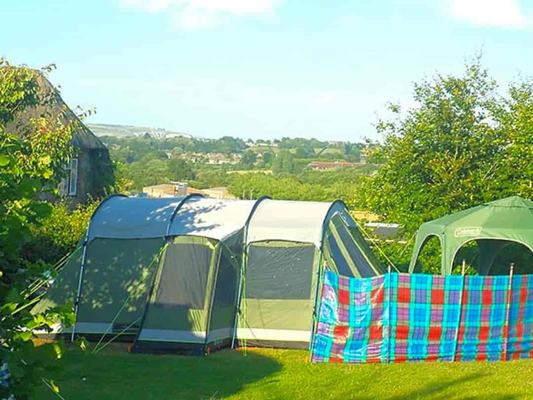 Old Barn Touring Park: Tent on the pitch