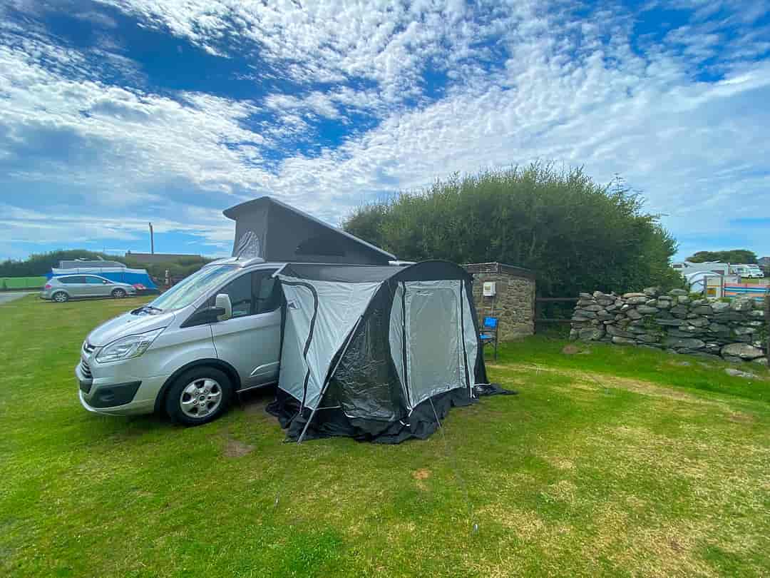 Hendre Mynach Caravan and Camping Park: 👍 (photo added by  on 16/07/2022)