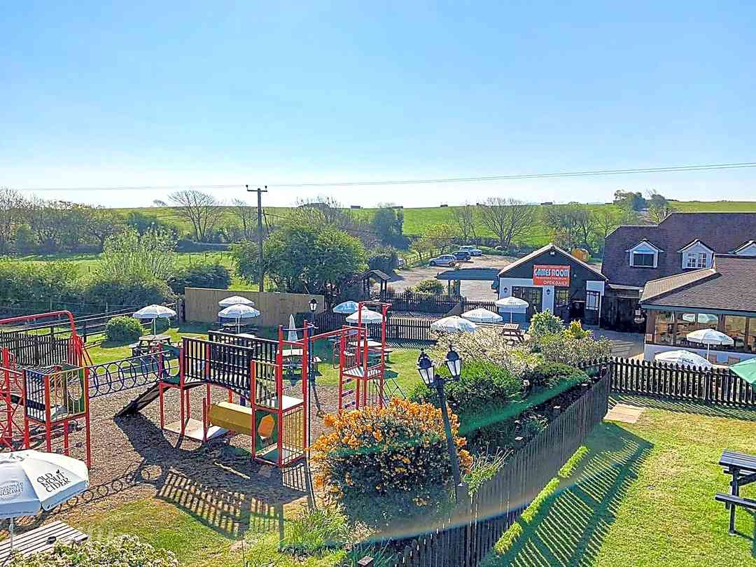 The Chequers Inn: A bird's-eye view of the site (photo added by manager)