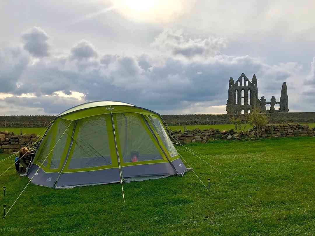 Campsites In Whitby North Yorkshire 2022 From 8 Nt Pitchup